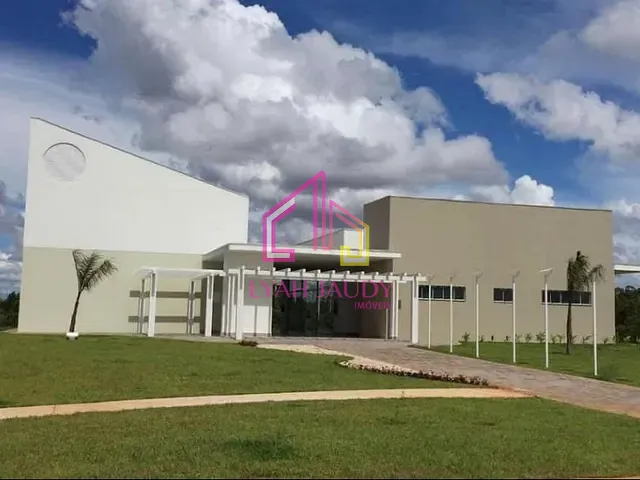 Terreno com 250m², à venda, no bairro Jardim Imperial em Cuiabá