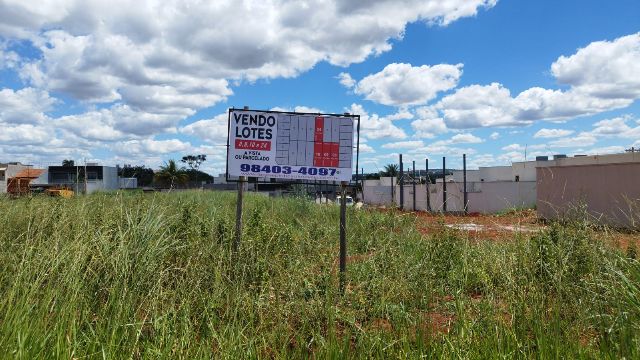 Terreno com 2447m², à venda, no bairro Jardim Gramado em Goiânia