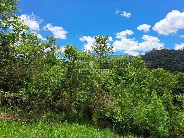 Terreno com 4010m², à venda, no bairro Vargem Grande em Teresópolis