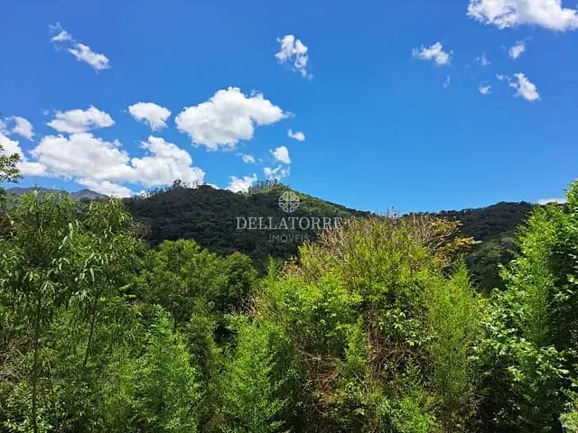 Terreno com 4010m², à venda, no bairro Vargem Grande em Teresópolis