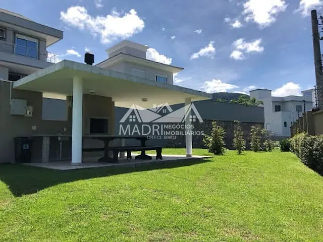 Terreno com 385m², à venda, no bairro Pedra Branca em Palhoça