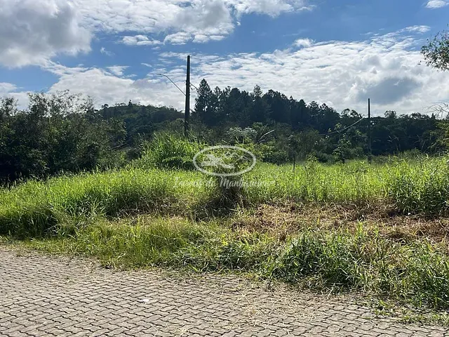 Terreno com 807m², à venda, no bairro Penedo em Itatiaia