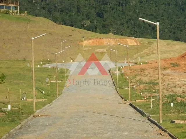 Terreno com 470m², à venda, no bairro Ubatiba em Maricá