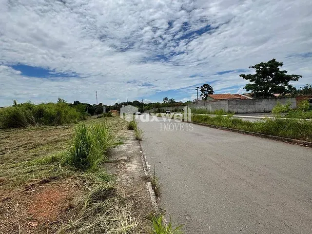 Terreno com 360m², à venda, no bairro Buriti Sereno em Aparecida de Goiânia