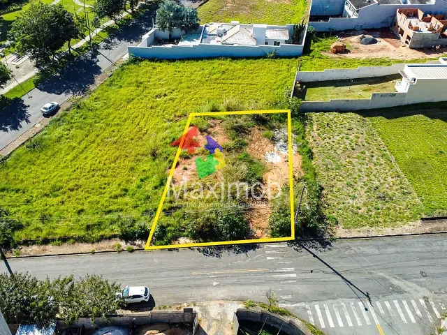 Terreno com 398m², à venda, no bairro Parque Santa Bárbara em Itapira
