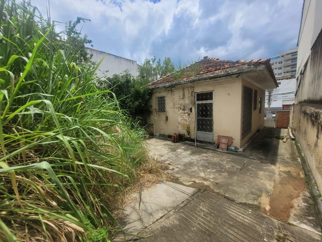 Terreno com 400m², à venda, no bairro Vila Valqueire em Rio de Janeiro