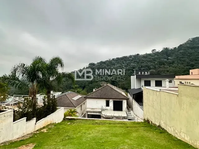 Terreno com 795m², à venda, no bairro Alphaville em Santana de Parnaíba