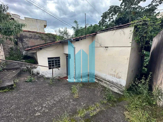 Terreno com 210m², à venda, no bairro Santa Emília em Poços de Caldas