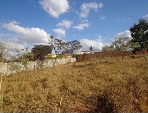 Terreno com 360m², à venda, no bairro Xangri-Lá em Contagem