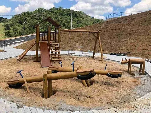 Terreno com 264m², à venda, no bairro Casa de Pedra em Volta Redonda