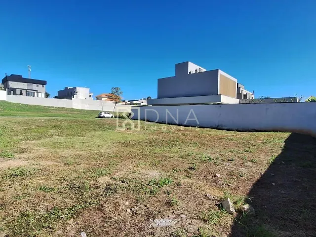 Terreno com 600m², à venda, no bairro Condomínio Residencial Colinas do Paratehy em São José dos Campos