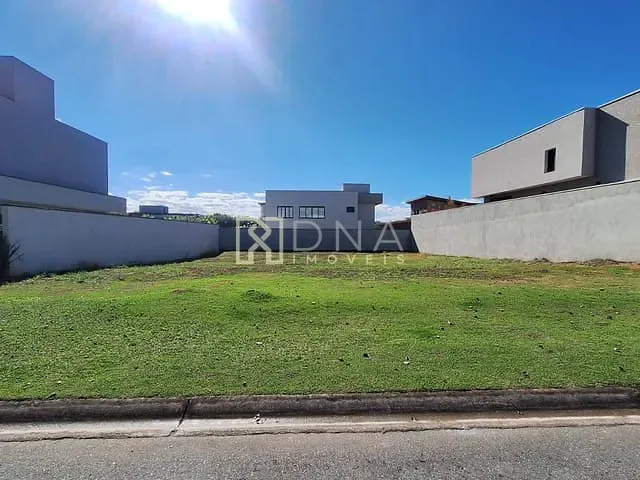 Terreno com 600m², à venda, no bairro Condomínio Residencial Colinas do Paratehy em São José dos Campos