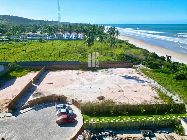 Terreno com 2000m², à venda, no bairro Olivença em Ilhéus
