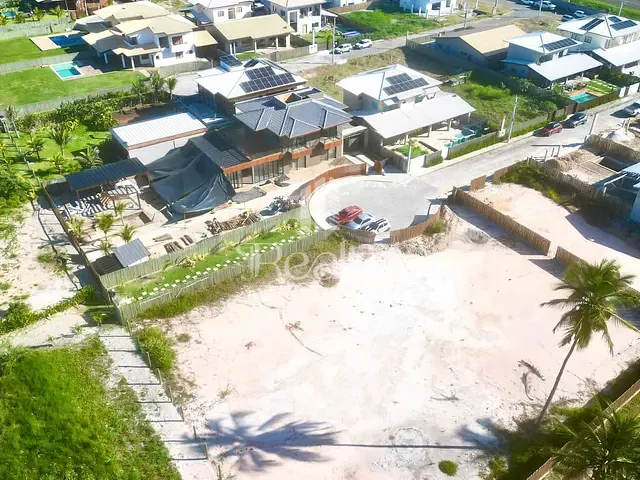 Terreno com 2000m², à venda, no bairro Olivença em Ilhéus