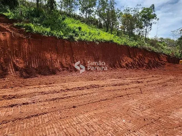 Terreno com 8000m², à venda, no bairro Centro em Matias Barbosa
