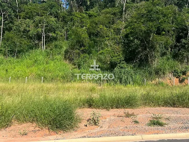 Terreno com 249m², à venda, no bairro Casa de Pedra em Volta Redonda
