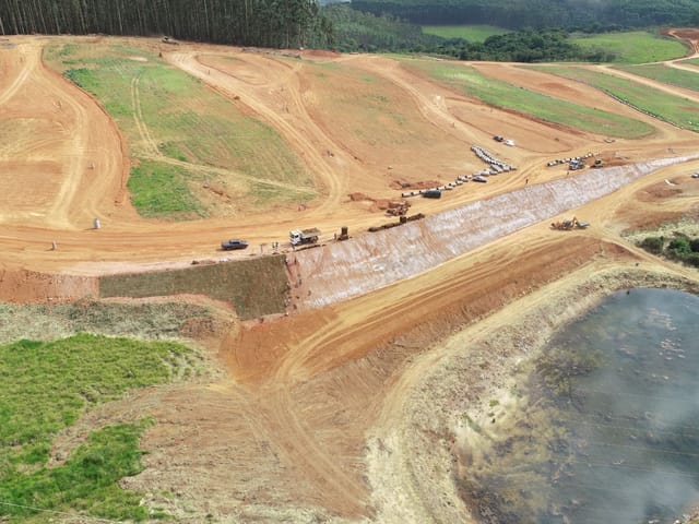 Terreno com 250m², à venda, no bairro Jardim Europa em Poços de Caldas