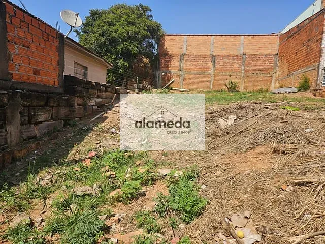Terreno com 200m², à venda, no bairro VILA SÃO PEDRO em Jacarezinho