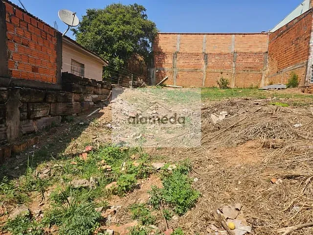 Terreno com 200m², à venda, no bairro VILA SÃO PEDRO em Jacarezinho
