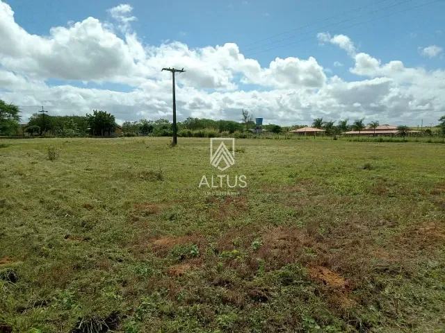 Terreno com 9800m², à venda, no bairro Serrinha em Serrinha