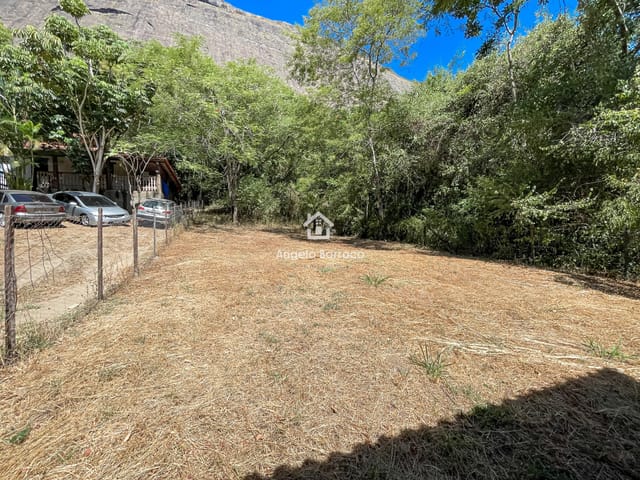 Terreno com 1800m², à venda, no bairro Inoã (Inoã) em Maricá
