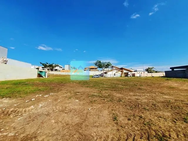 Terreno com 600m², à venda, no bairro Condomínio Residencial Colinas do Paratehy em São José dos Campos
