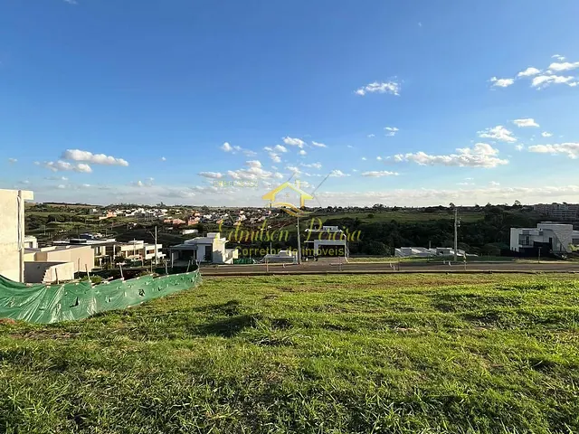 Terreno com 256m², à venda, no bairro Gleba Simon Frazer em Londrina