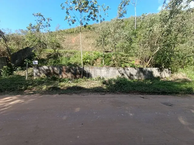 Terreno com 900m², à venda, no bairro Cotia em Guapimirim