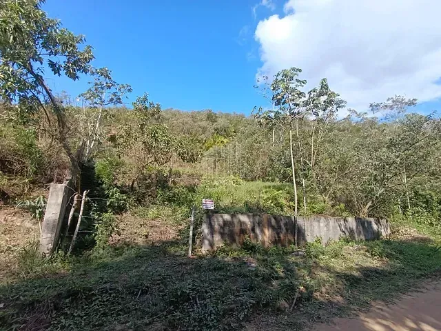 Terreno com 900m², à venda, no bairro Cotia em Guapimirim