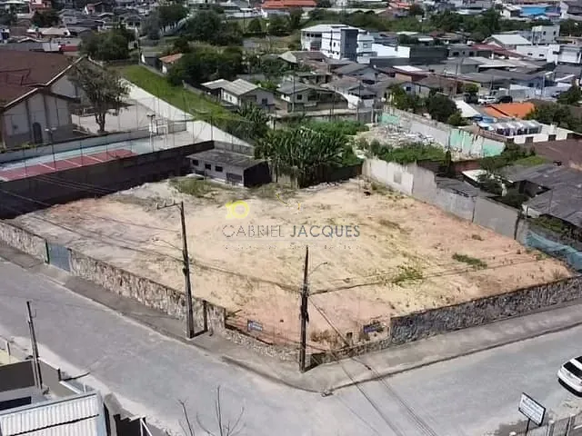 Terreno com 1380m², à venda, no bairro Caminho Novo em Palhoça