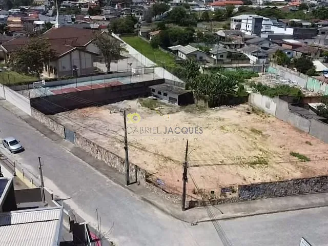 Terreno com 1380m², à venda, no bairro Caminho Novo em Palhoça