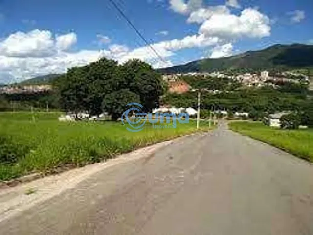 Terreno com 300m², à venda, no bairro Centro  em Extrema