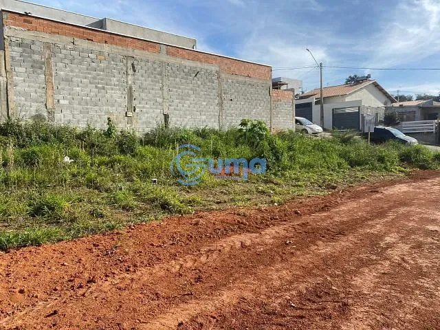 Terreno com 300m², à venda, no bairro Centro  em Extrema