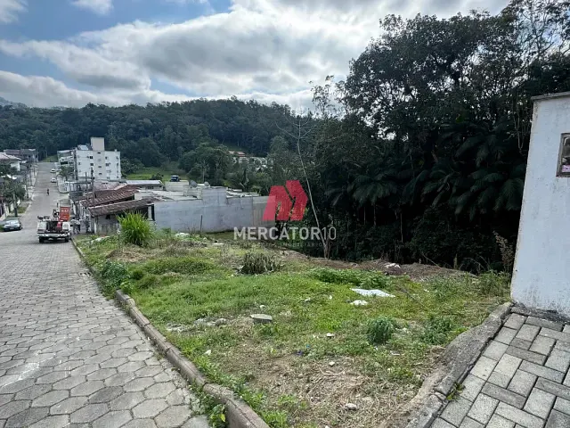 Terreno com 720m², à venda, no bairro Itoupava Central em Blumenau
