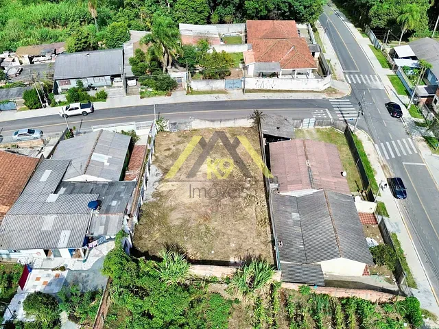 Terreno com 460m², à venda, no bairro São Gabriel em Colombo