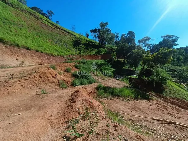 Terreno com 350m², à venda, no bairro Prata em Teresópolis