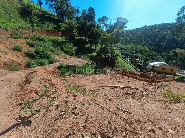 Terreno com 350m², à venda, no bairro Prata em Teresópolis