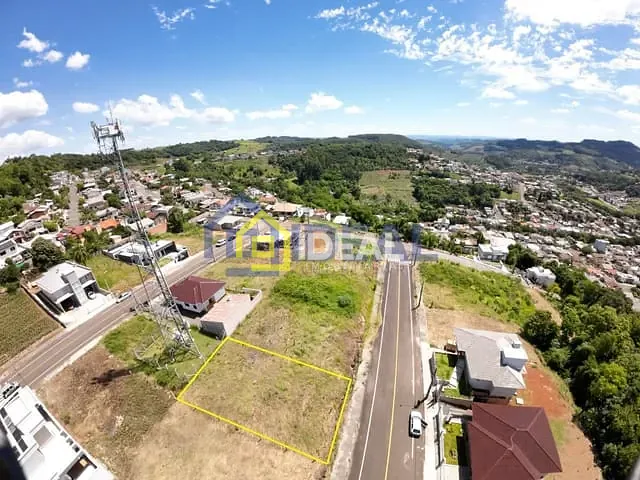 Terreno com 361m², à venda, no bairro Nações em Concórdia