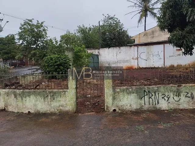 Terreno com 350m², à venda, no bairro Messiânico em Londrina