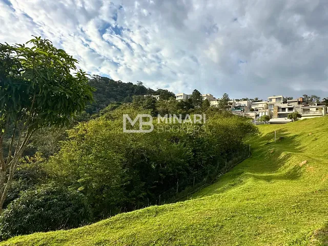 Terreno com 382m², à venda, no bairro Alphaville em Santana de Parnaíba
