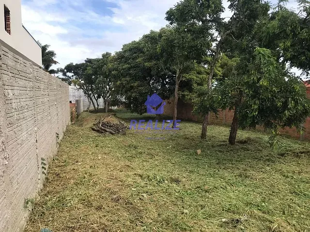 Terreno com 494m², à venda, no bairro Park Residencial Convivio em Botucatu