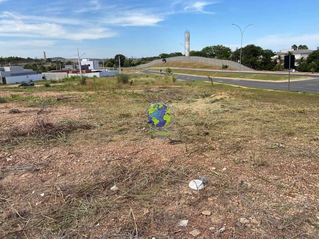 Terreno com 311m², à venda, no bairro Ribeirão do Lipa em Cuiabá