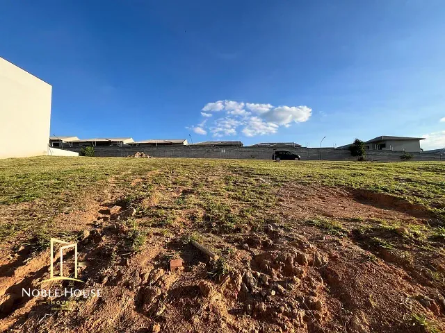 Terreno com 312m², à venda, no bairro Vila Capuava em Valinhos