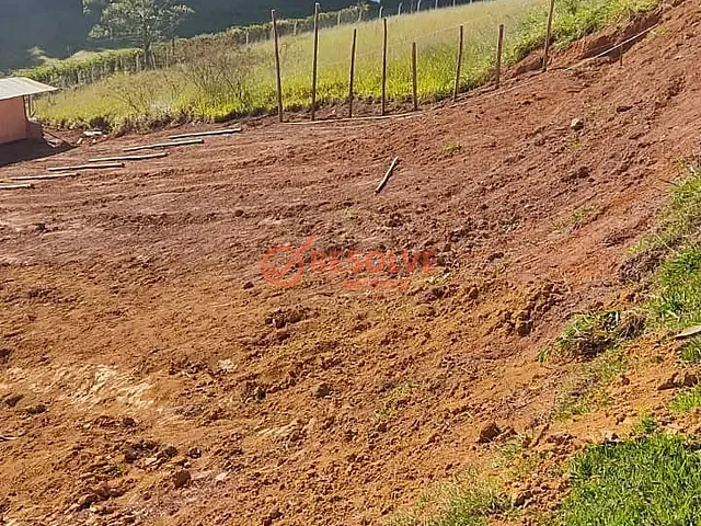 Terreno com 1000m², à venda, no bairro Fazenda do Banco em Guararema