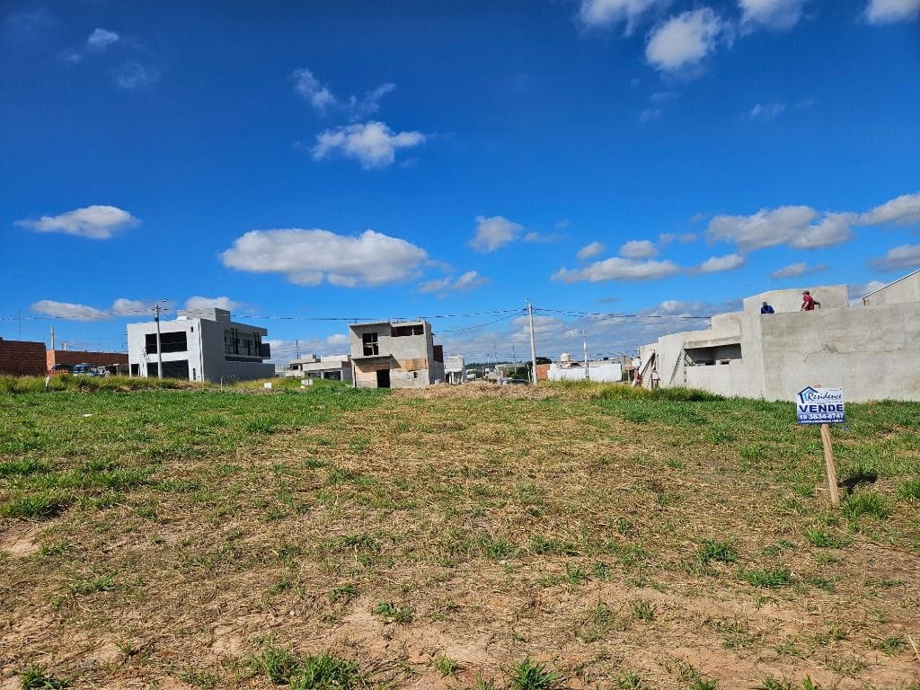 Terreno no Bom Sucesso à Venda por 220mil