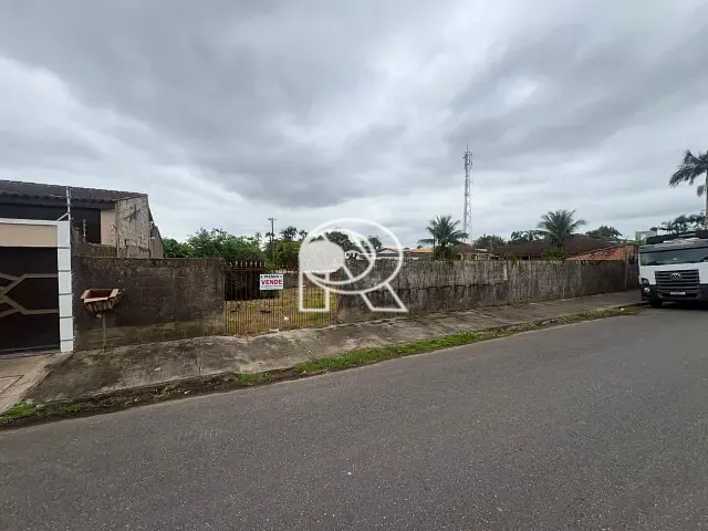 Terreno com 242m², à venda, no bairro Jardim das palmeiras em Registro