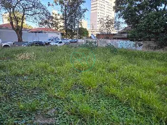 Terreno com 400m², à venda, no bairro Centro em Arapongas