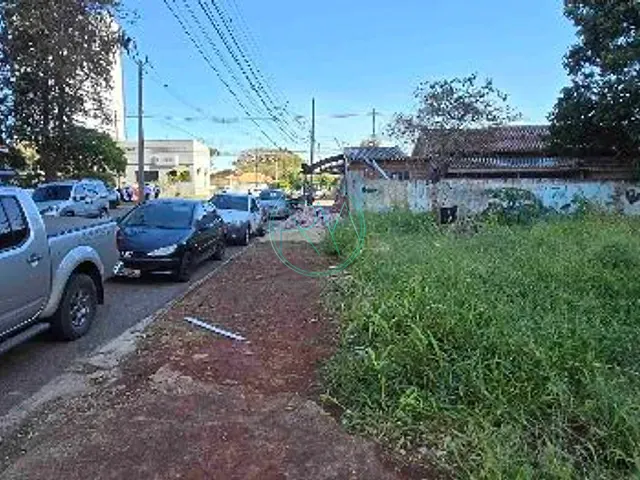 Terreno com 400m², à venda, no bairro Centro em Arapongas