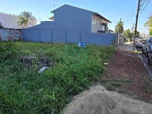 Terreno com 400m², à venda, no bairro Centro em Arapongas