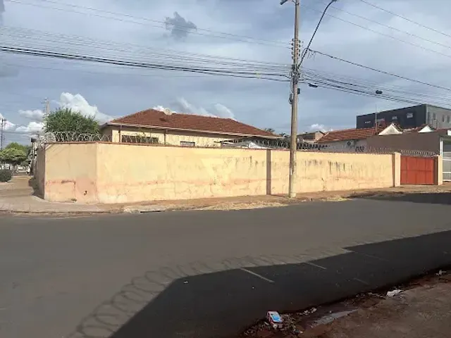 Terreno com 420m², à venda, no bairro Vila Tibério em Ribeirão Preto